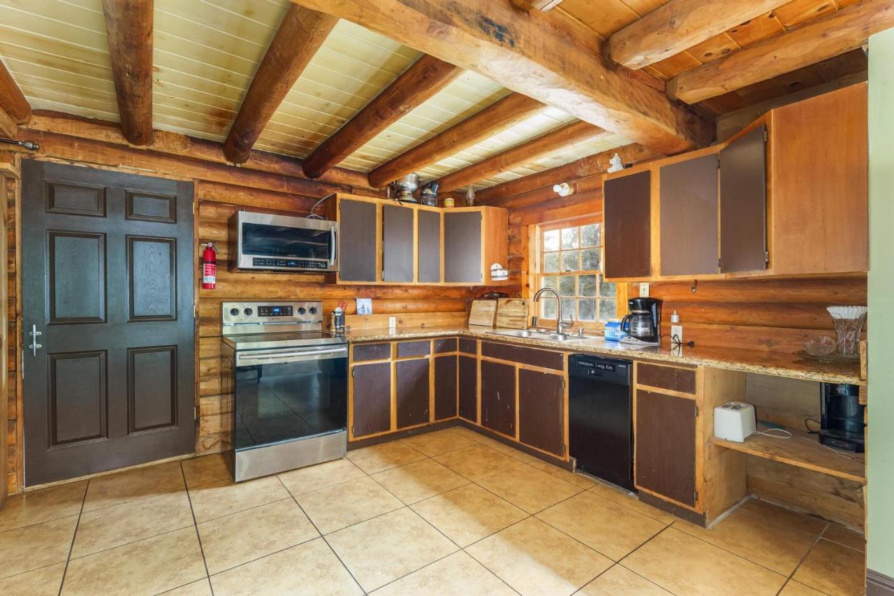 Mountain Trail And Vacation Lodge *