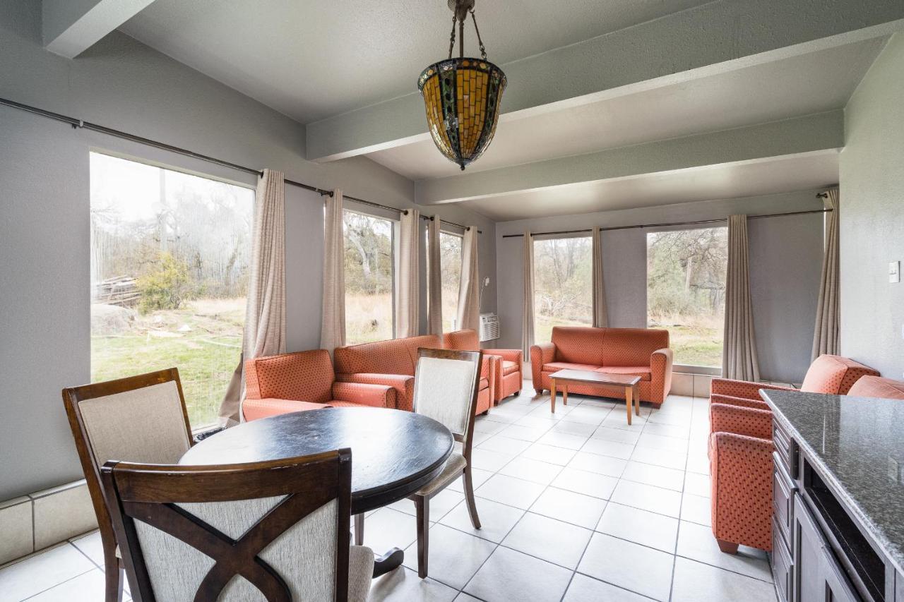 Mountain Trail And Vacation Lodge Oakhurst